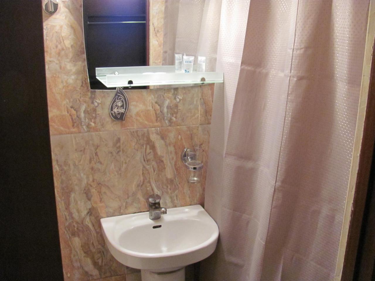Lucky Travelers Room Τυφλίδα Εξωτερικό φωτογραφία